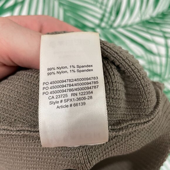 Aritzia Babaton Taupe Sculpt Knit Square Neck Crop Tank Size XS - Picture 4 of 4